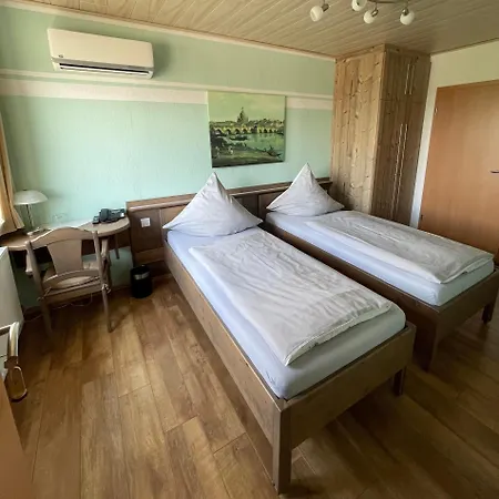 Gaestezimmer Zum Sonnenhof Pensión 3*