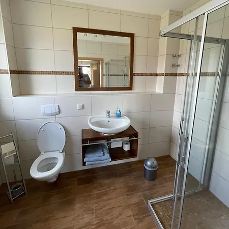 Gaestezimmer Zum Sonnenhof Pensión Zahna-Elster